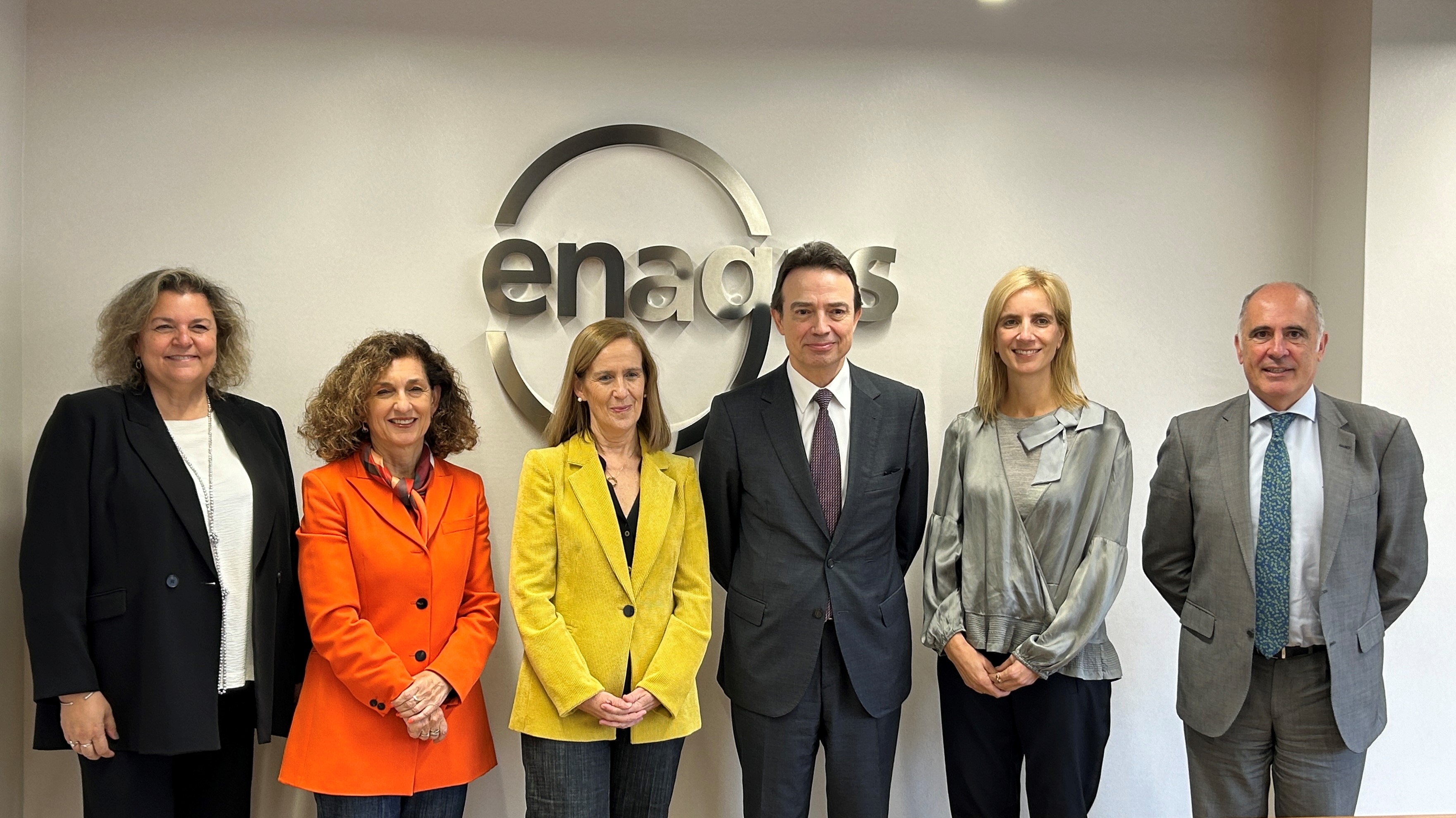 Meeting at Enagas headquarters with Closingap